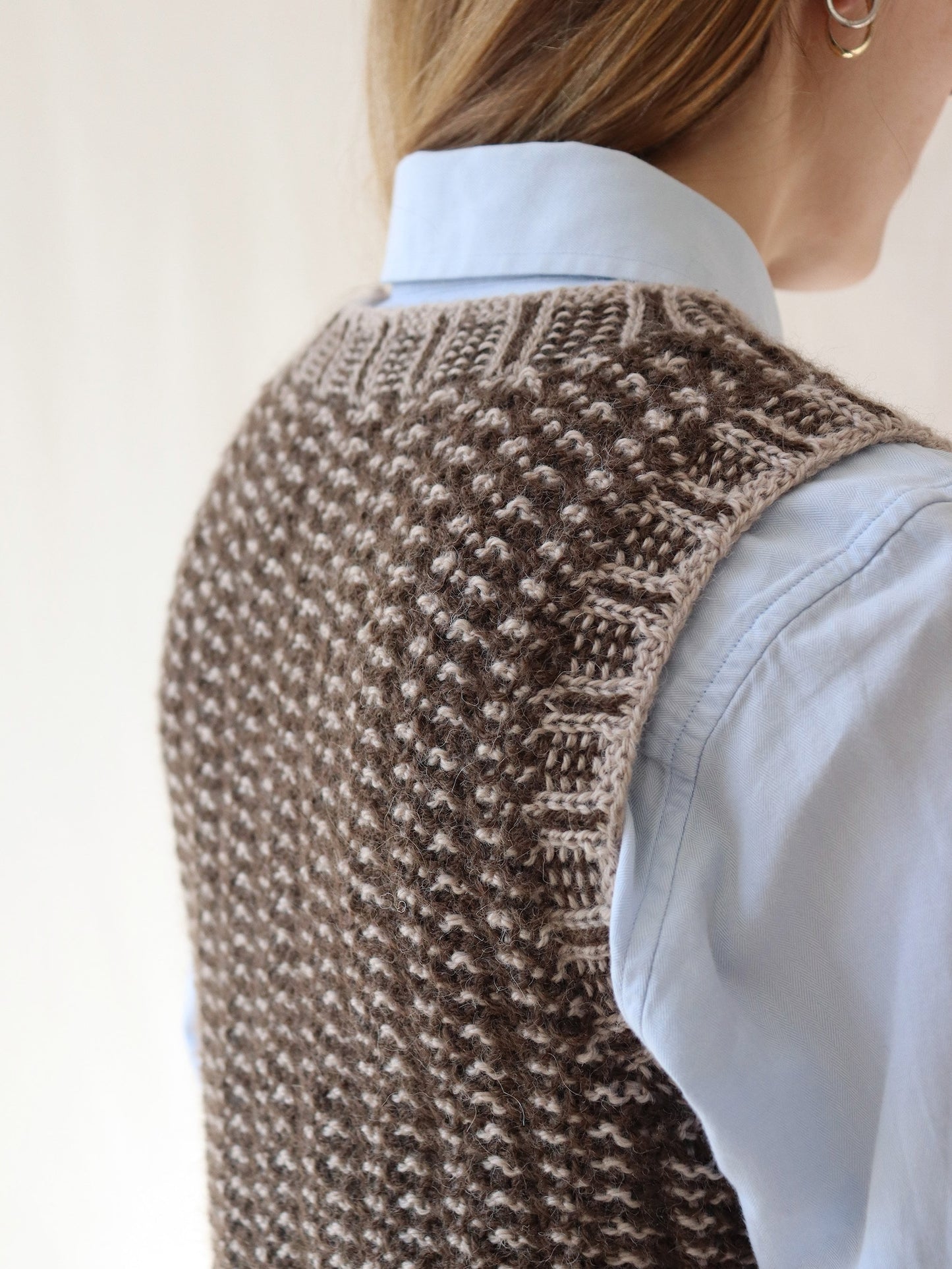 Wave Vest Knitting Pattern