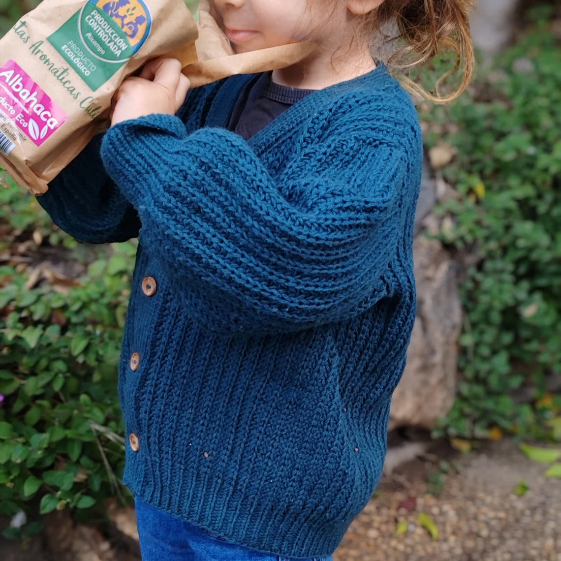 Aaron’s Cardigan Knitting Pattern