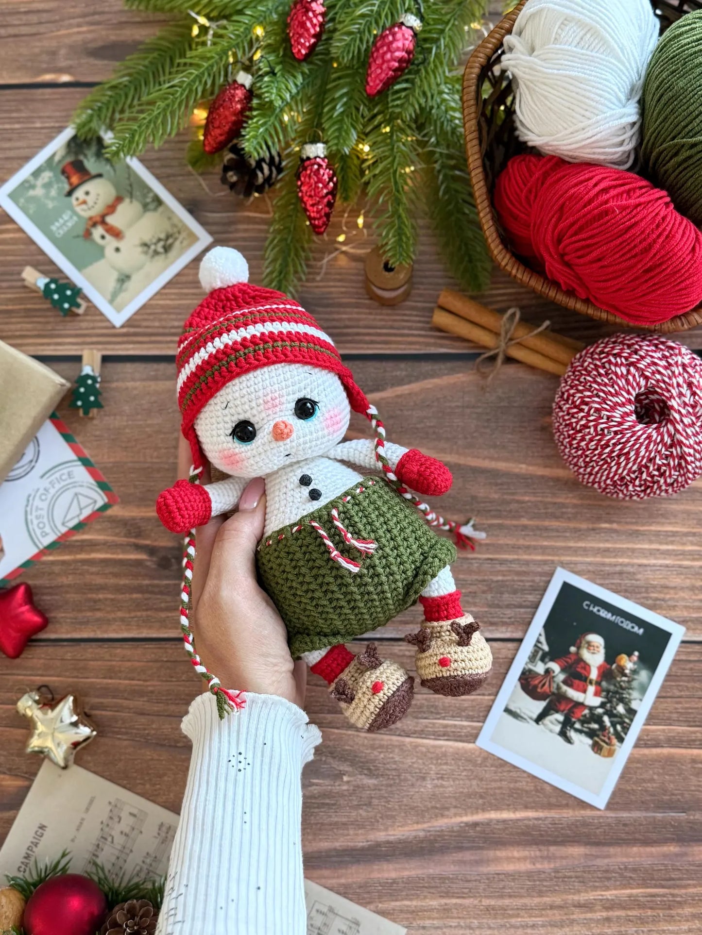 Sweet Snowman Crochet Pattern