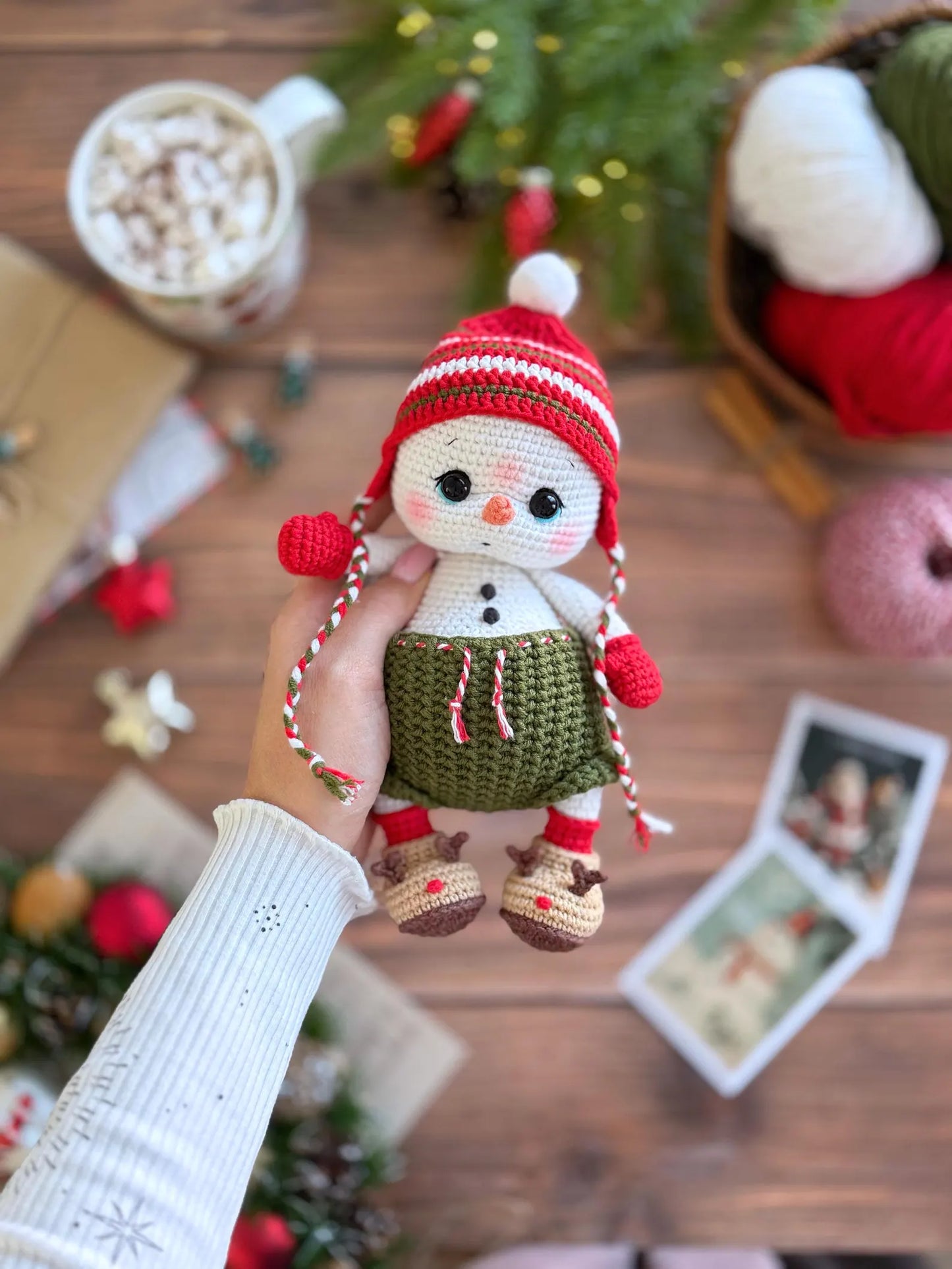 Sweet Snowman Crochet Pattern