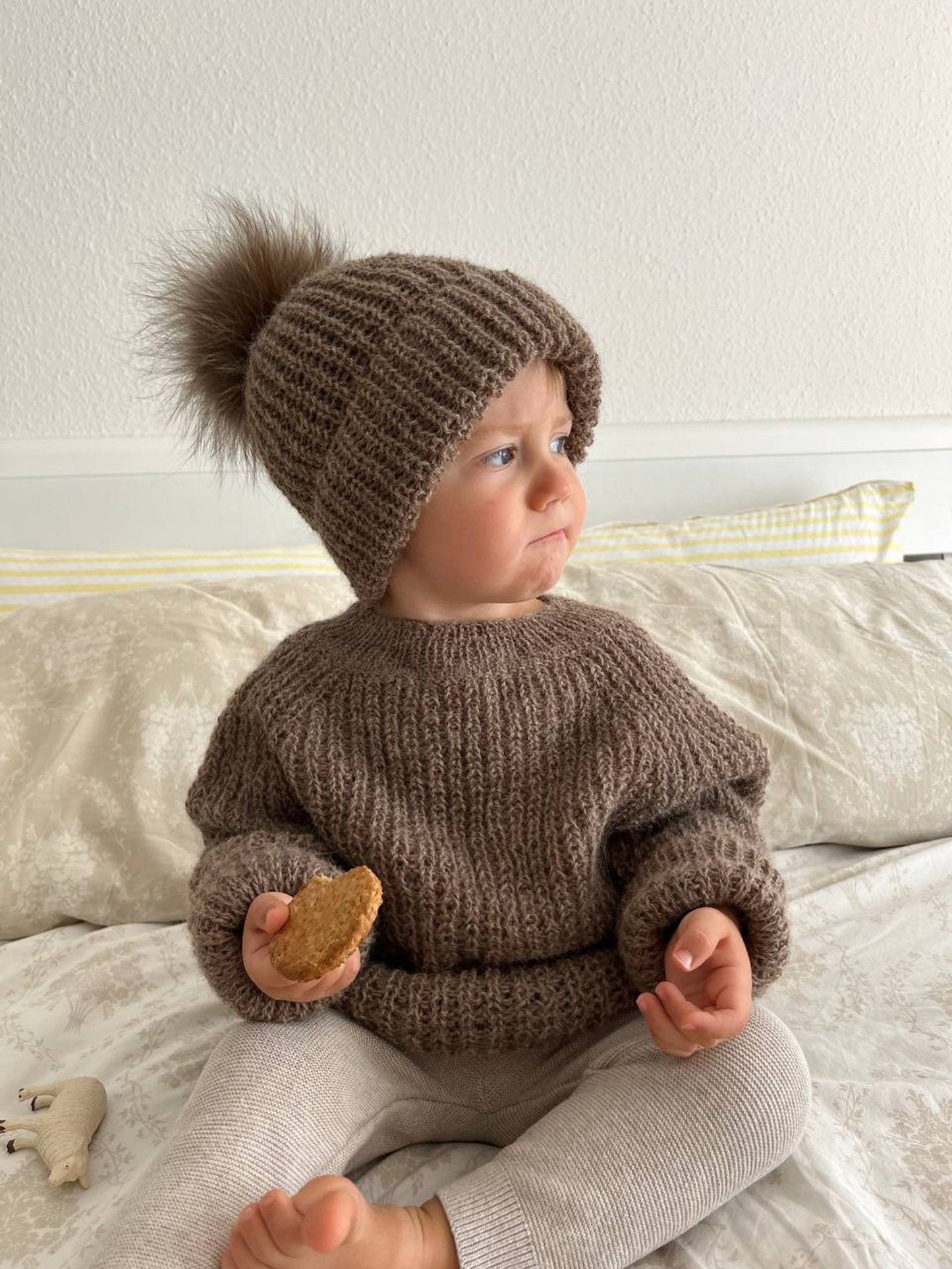 Baby Jumper Knitting Pattern