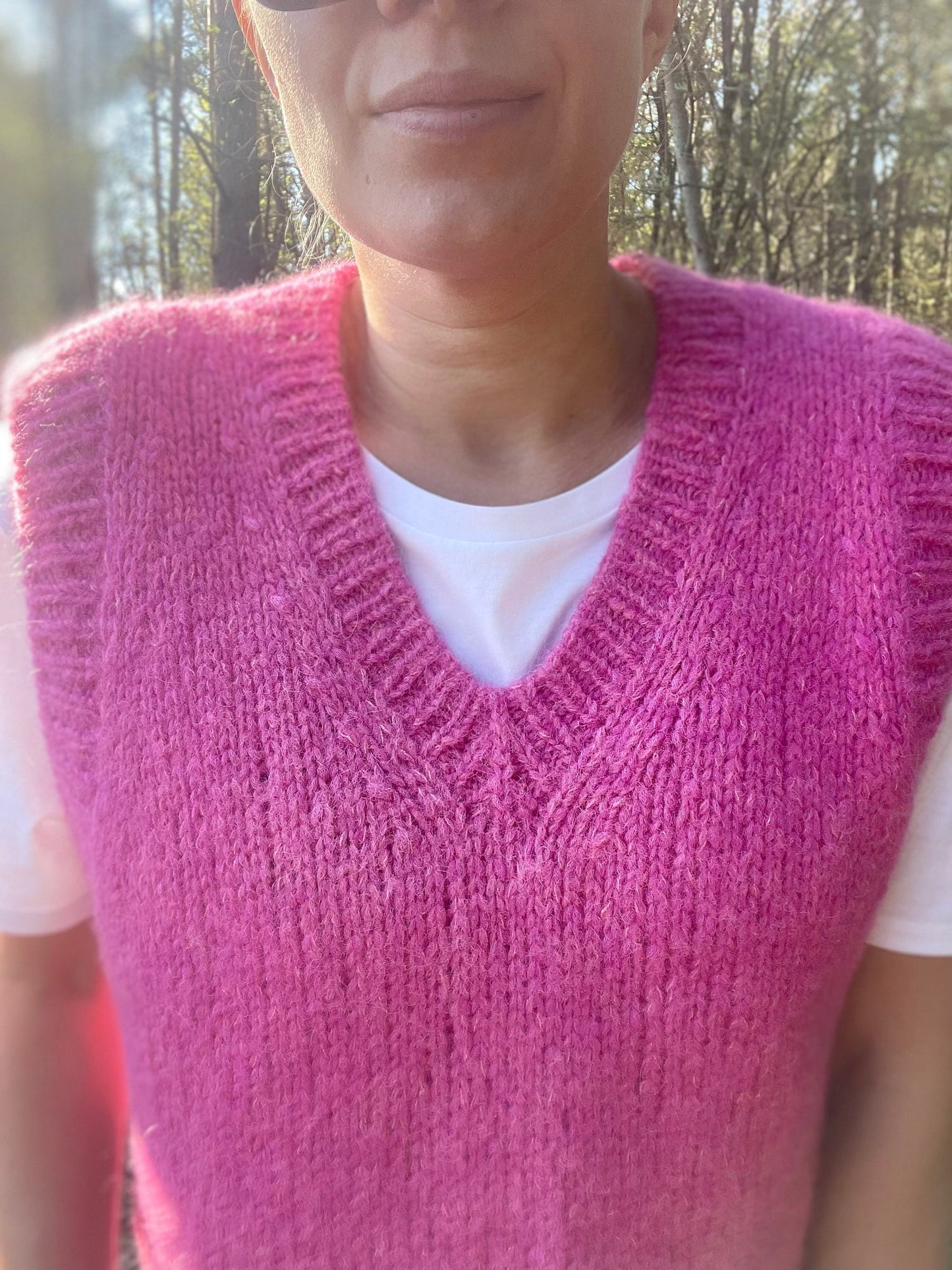 Sweet V-Neck Vest Knitting Pattern