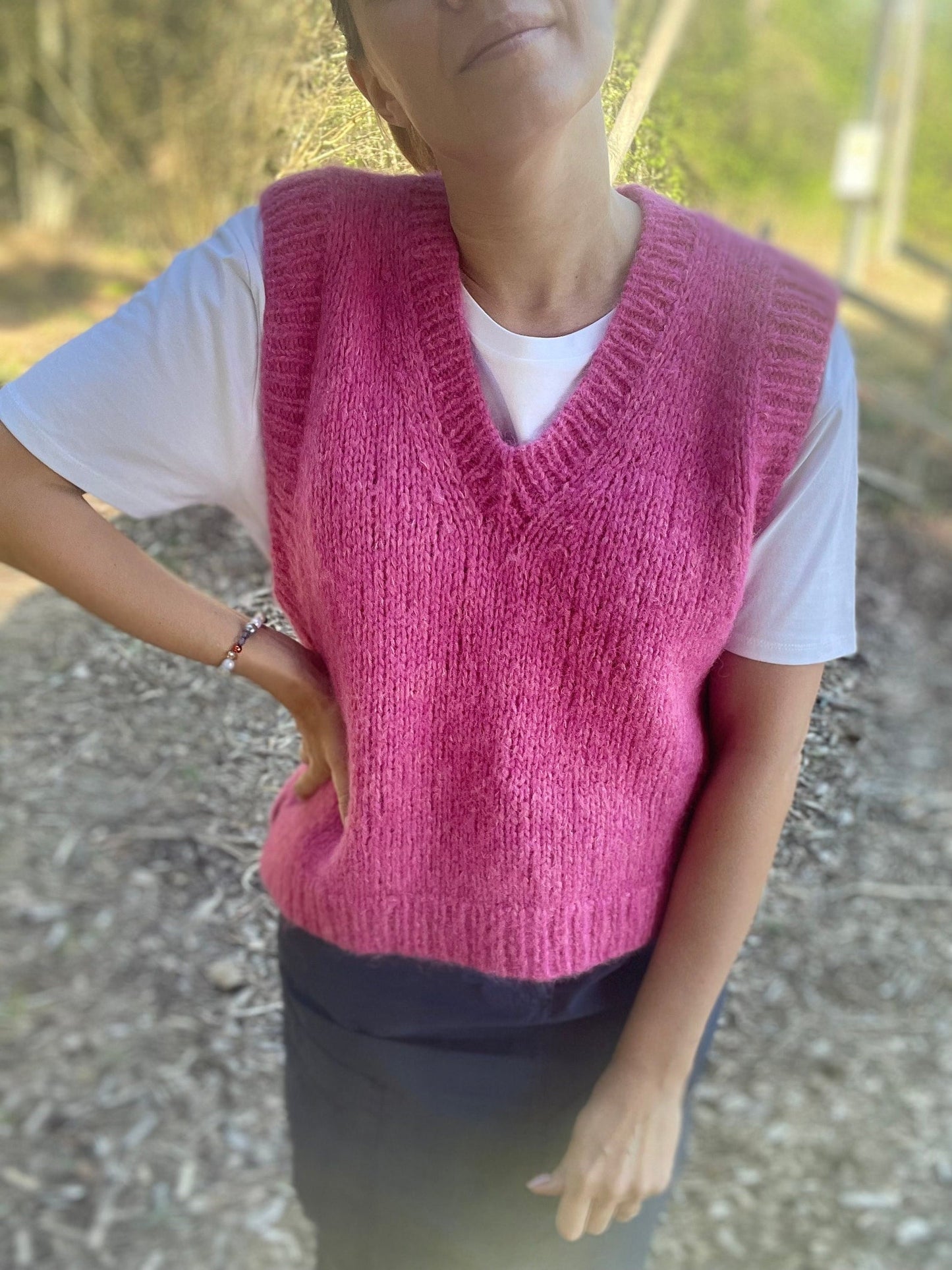 Sweet V-Neck Vest Knitting Pattern