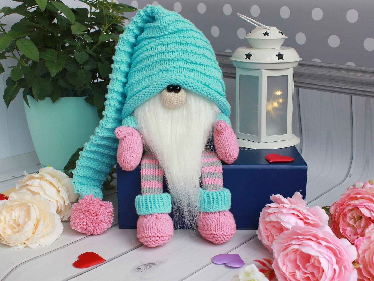 Christmas gnome KNITTING PATTERN
