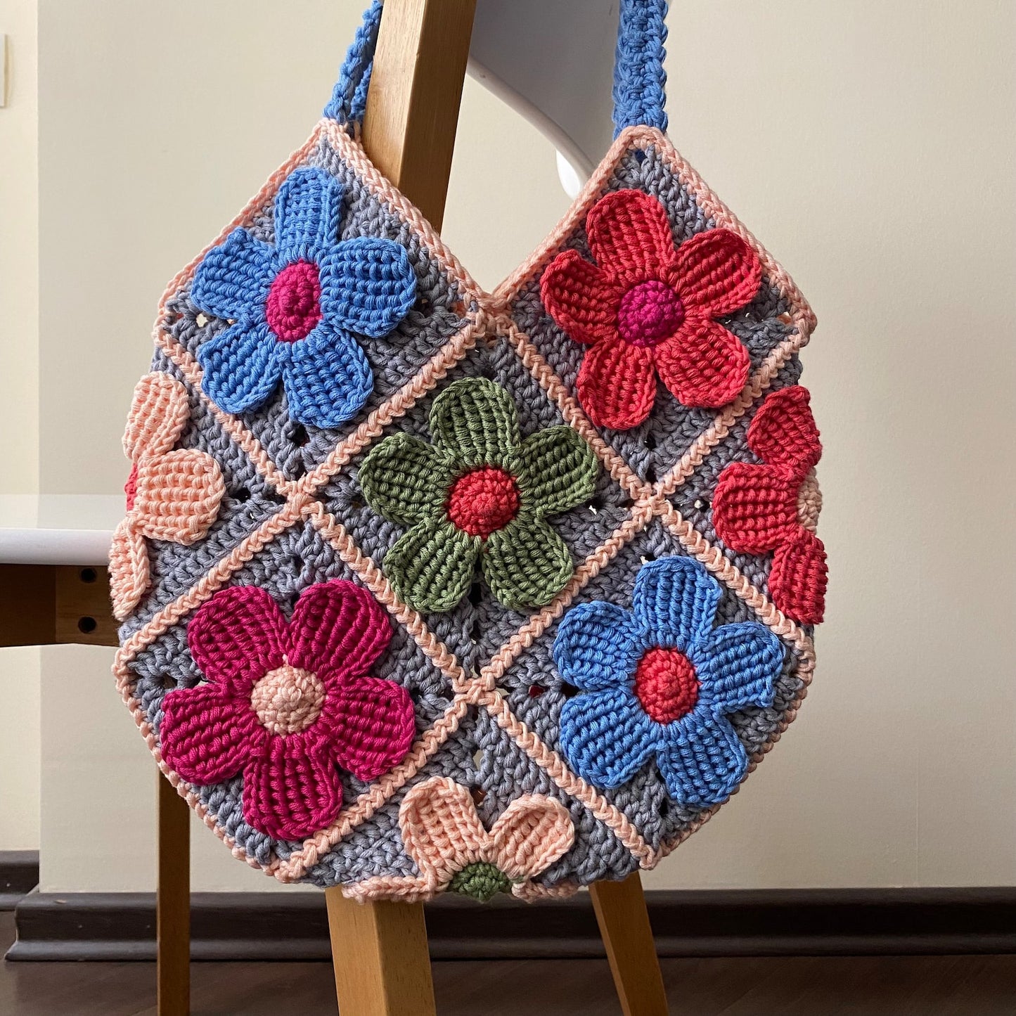 Rose Bag Granny Square Crochet Pattern