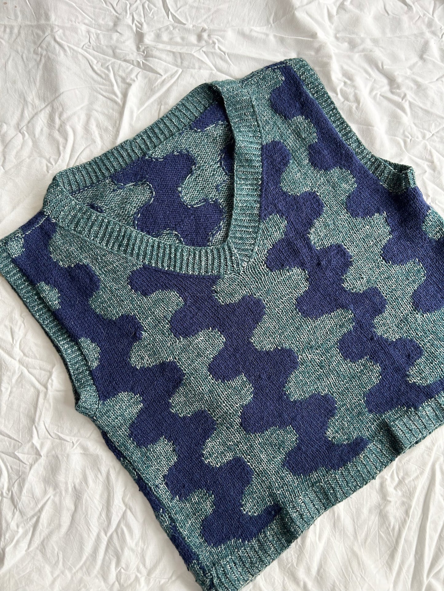 Wave Vest Knitting Pattern
