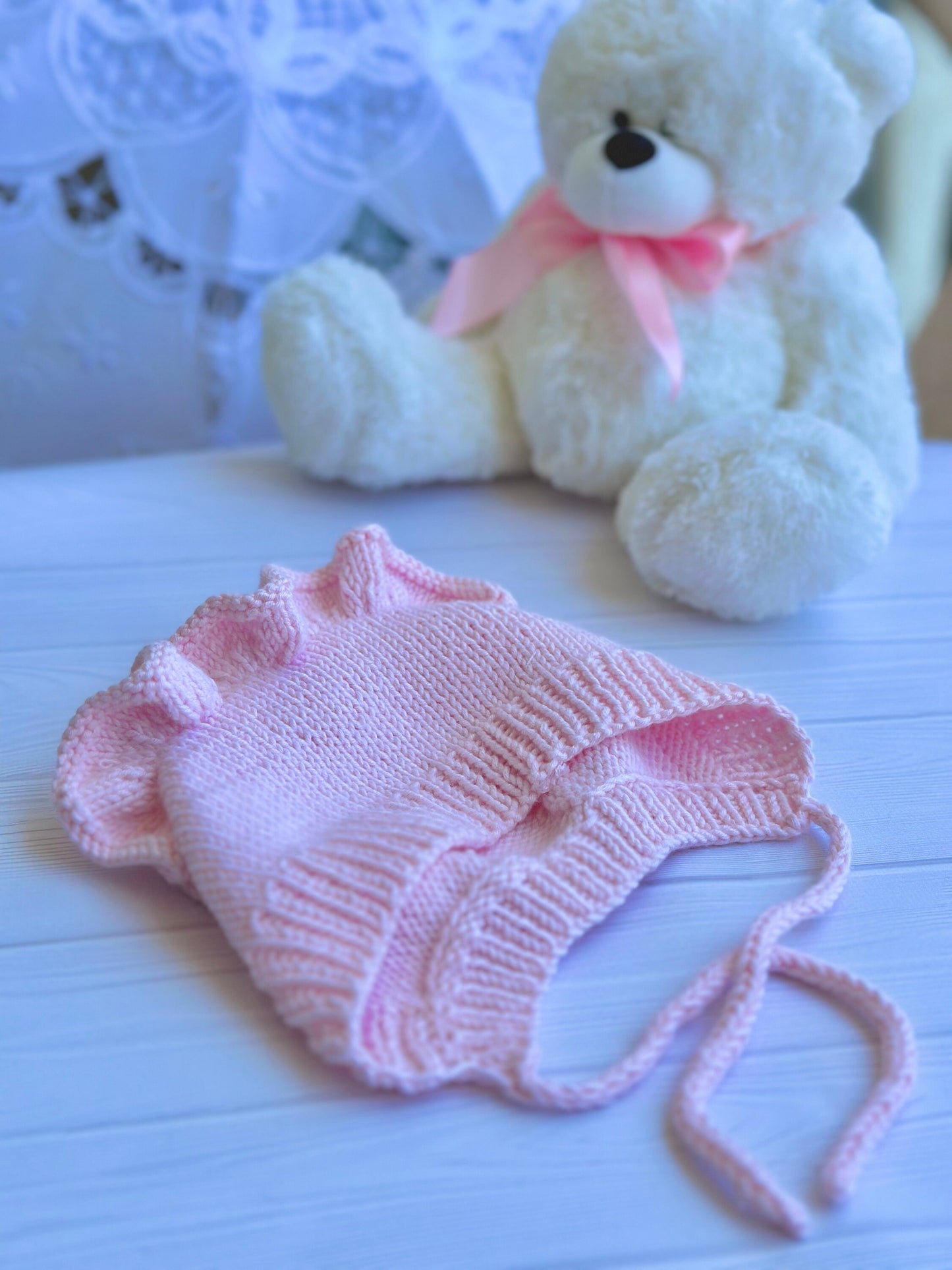 Easy Newborn Ruffle Bonnet Knitting Pattern