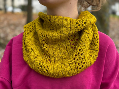 Marigold Twist Cowl Knitting Pattern