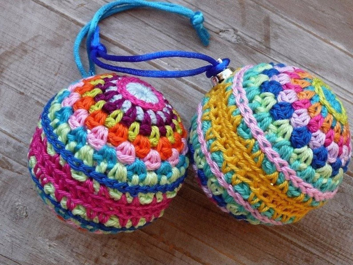 Christmas ball Crochet pattern