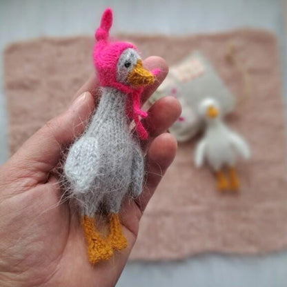 Stuffed Little Goose Knitting Pattern