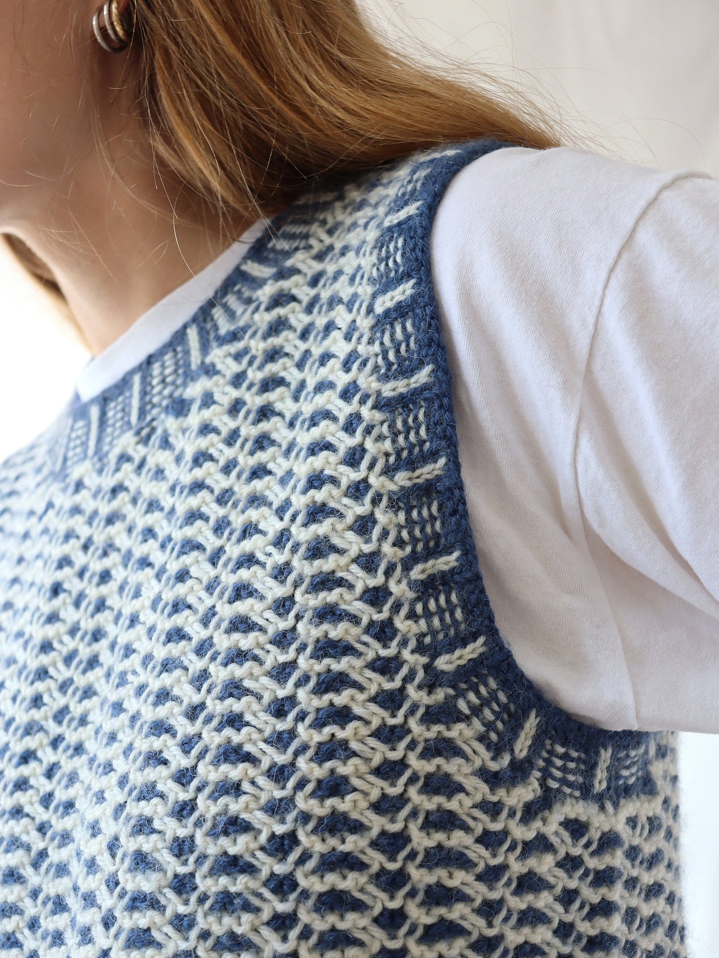 Wave Vest Knitting Pattern