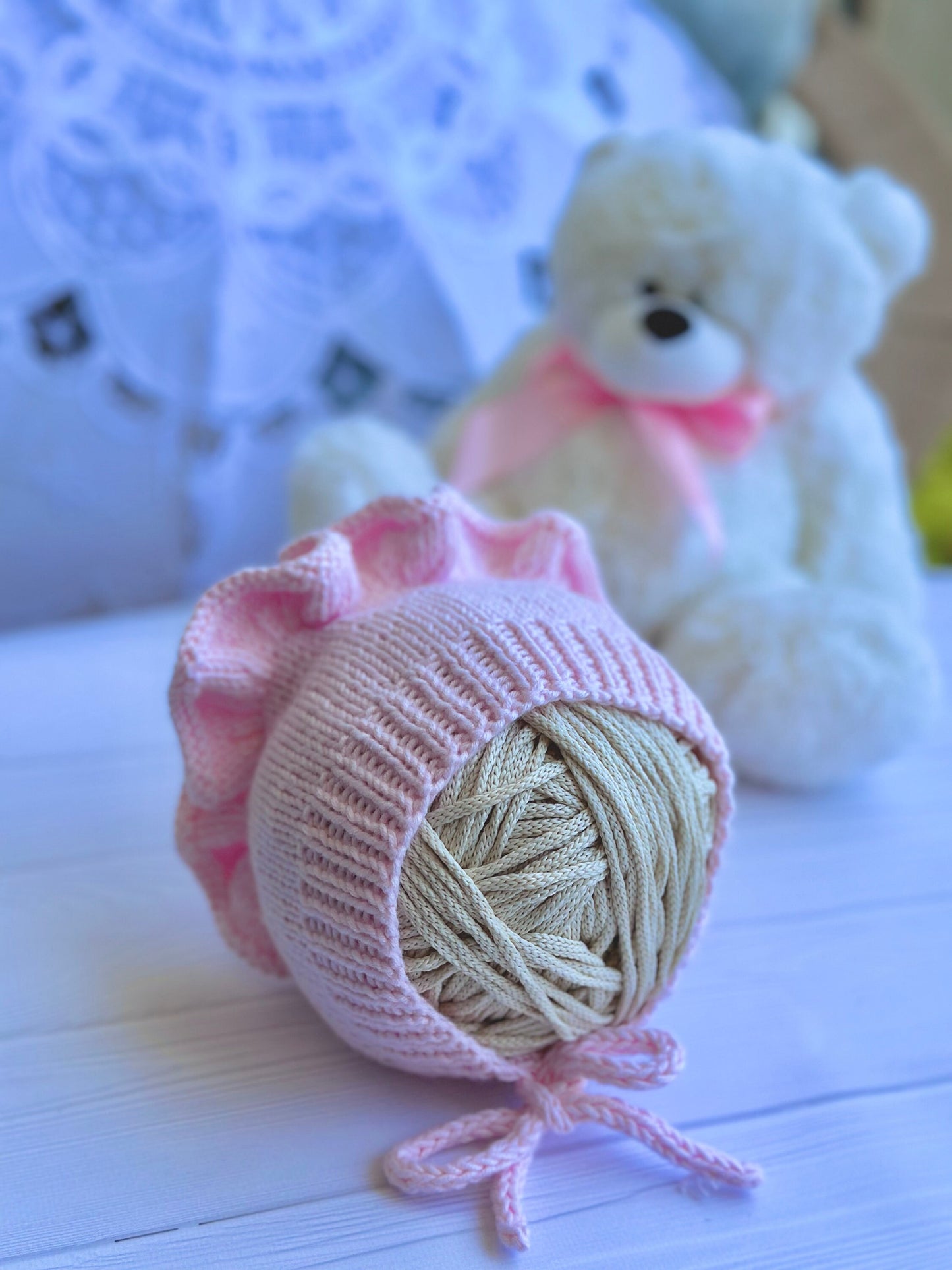 Easy Newborn Ruffle Bonnet Knitting Pattern
