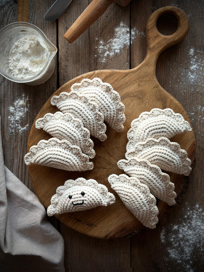 Dumpling Keychain Crochet Pattern
