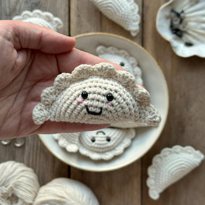 Dumpling Keychain Crochet Pattern