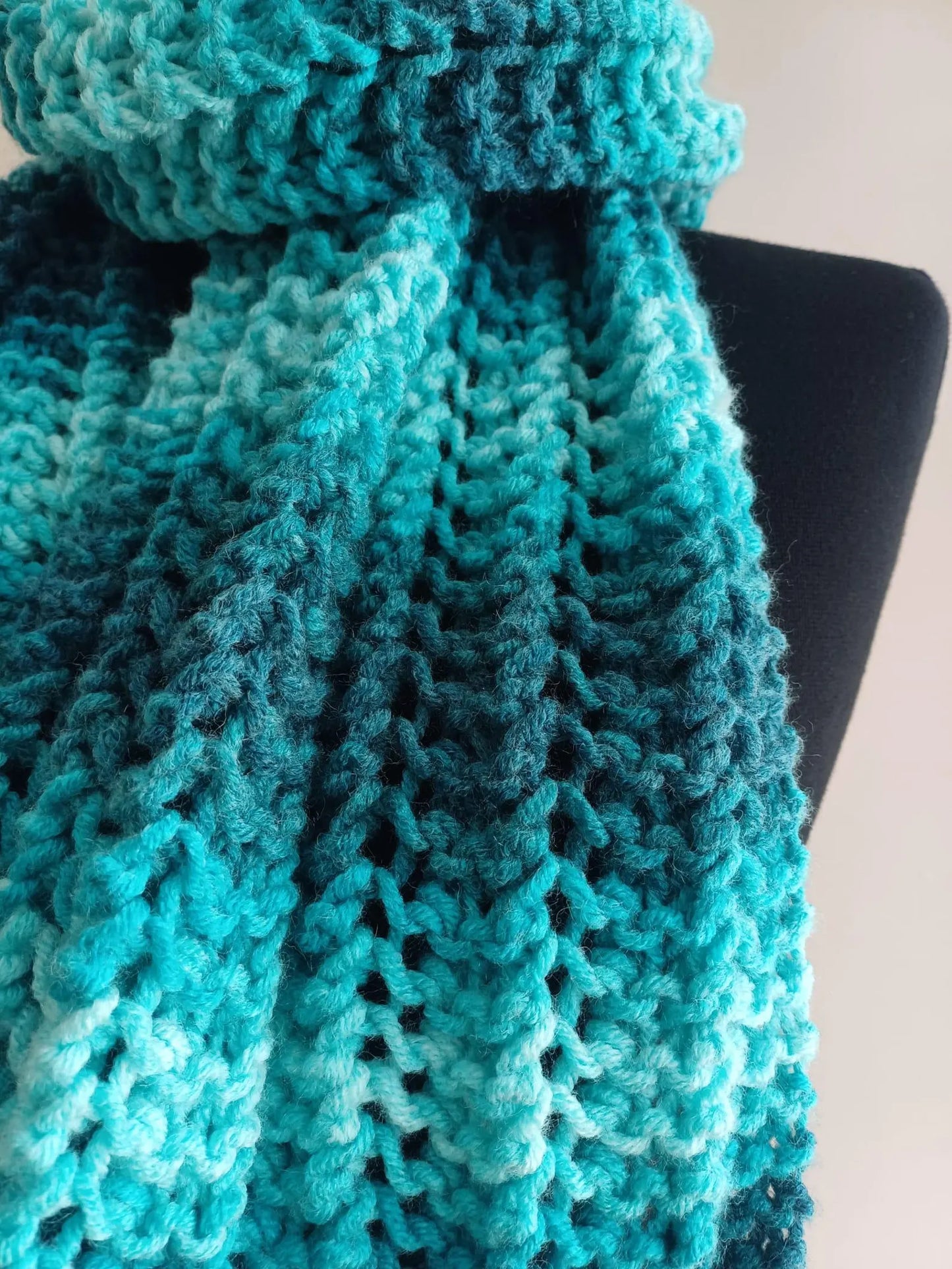 Easy Scarf Knitting Pattern