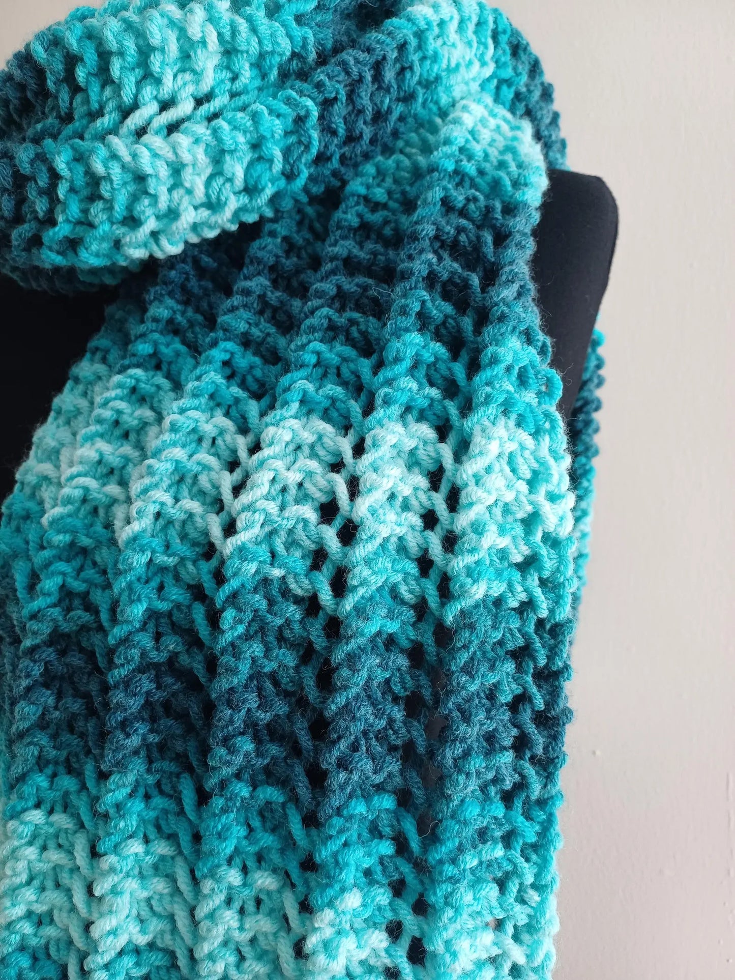 Easy Scarf Knitting Pattern
