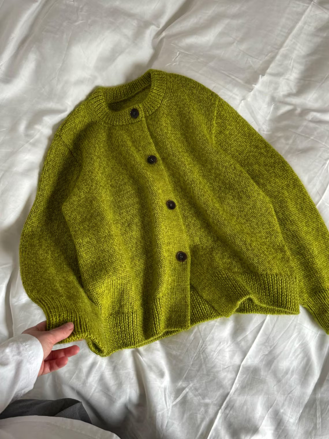 Janette Cardigan Knitting Pattern