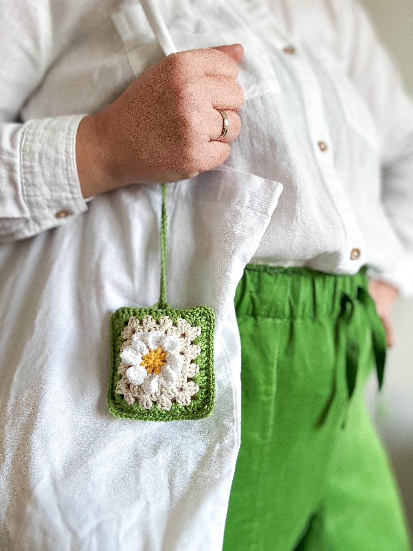 Small Pouch for EarPods Crochet Pattern