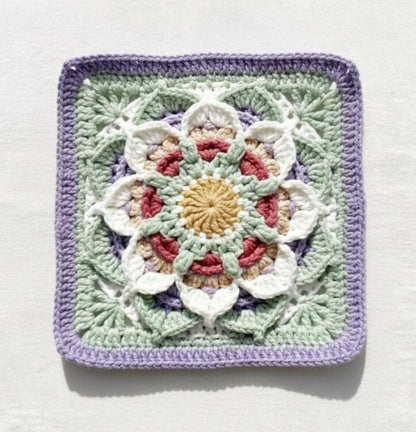 Sophie’s Garden Flower Granny Square Crochet Pattern