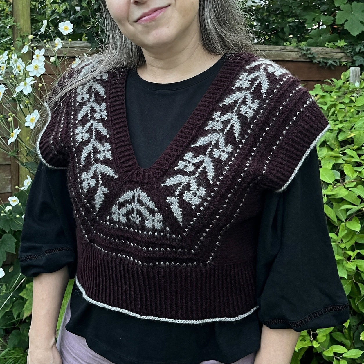 Modular Cropped V-Neck Vest Knitting Pattern