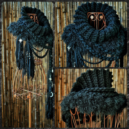Cowl with Tassels Crochet Pattern