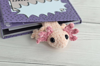 No-Sew Axolotl Slap Bracelet Crochet Pattern