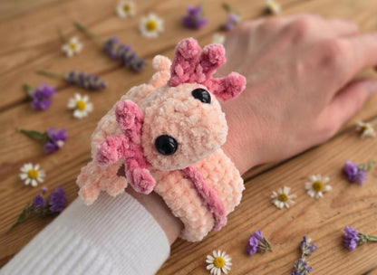 No-Sew Axolotl Slap Bracelet Crochet Pattern