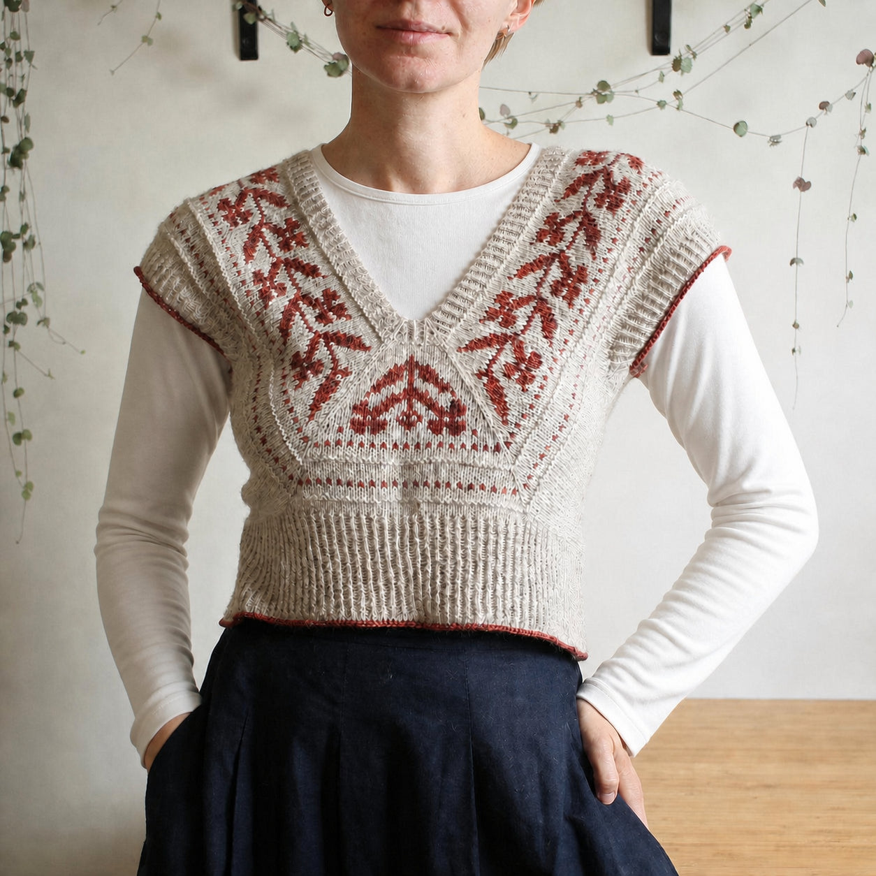 Modular Cropped V-Neck Vest Knitting Pattern