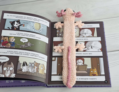 No-Sew Axolotl Slap Bracelet Crochet Pattern