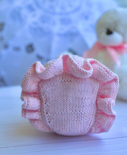 Easy Newborn Ruffle Bonnet Knitting Pattern