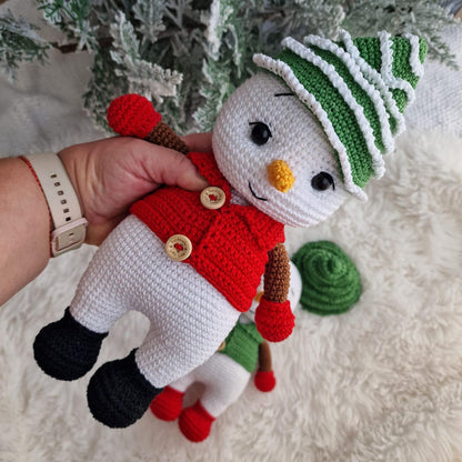 Sweet The Snowman Crochet Pattern
