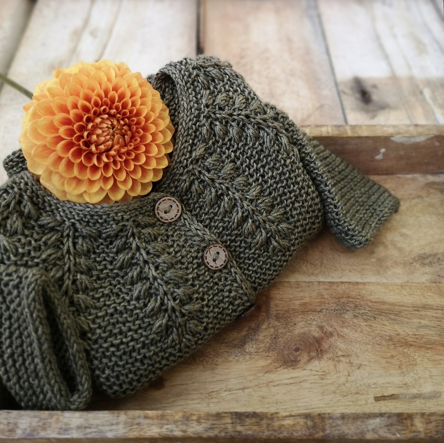 Raunioiset Mini Cardigan Knitting Pattern