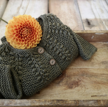 Raunioiset Mini Cardigan Knitting Pattern