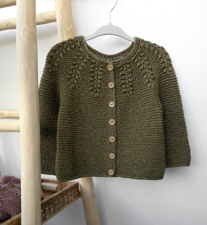 Raunioiset Mini Cardigan Knitting Pattern