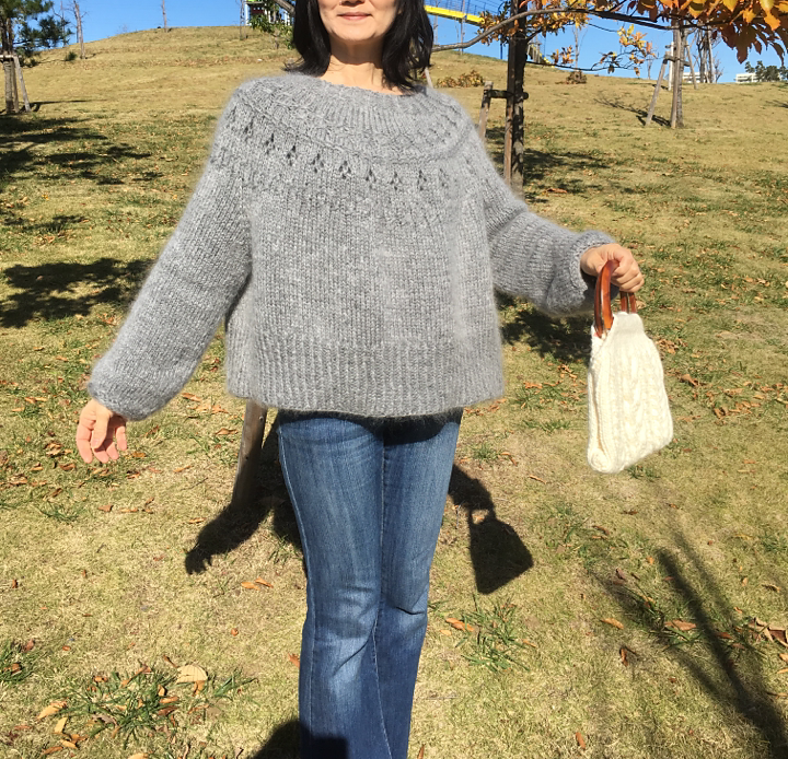 Top-down Round Yoke Pullover Knitting Pattern