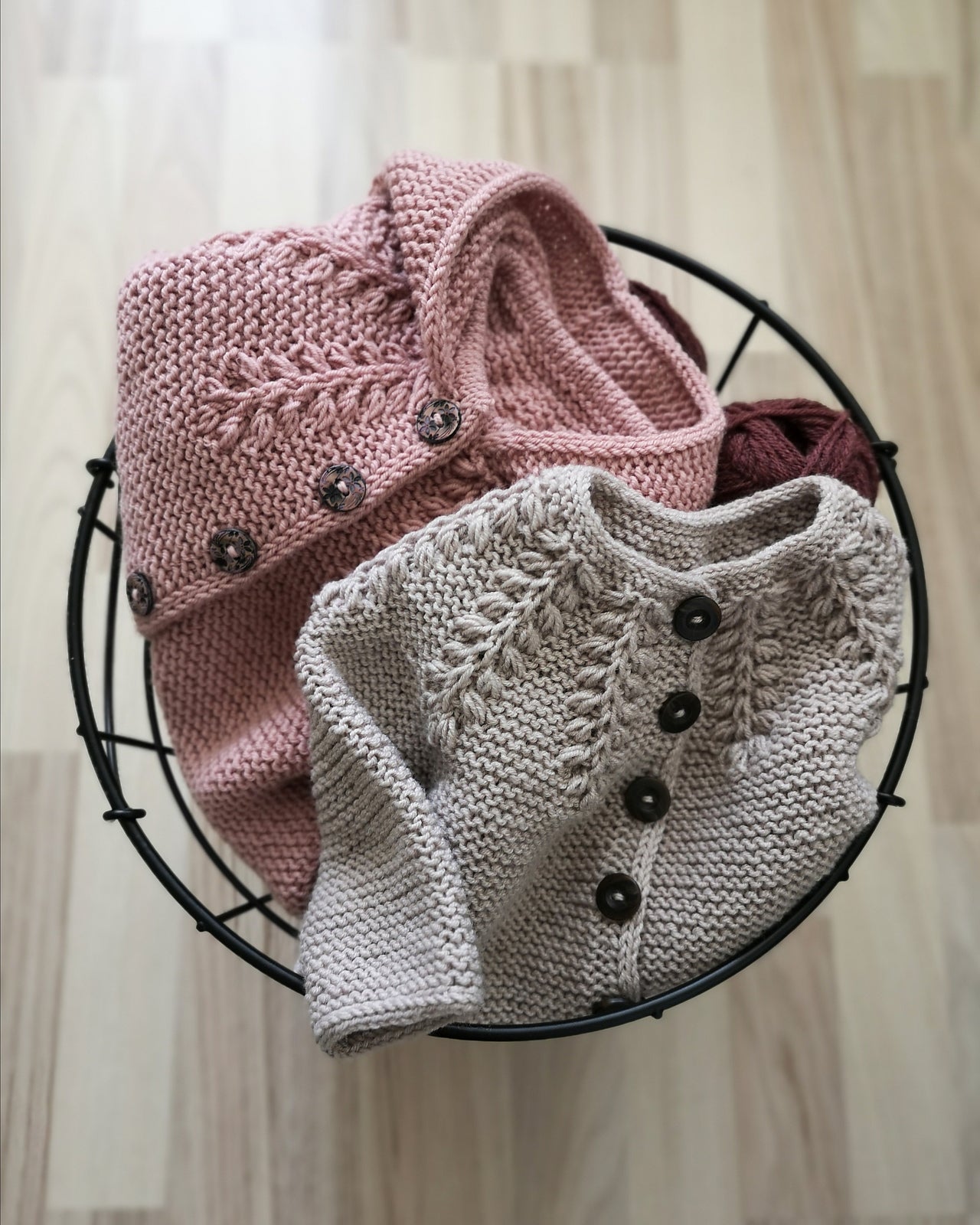 Raunioiset Mini Cardigan Knitting Pattern