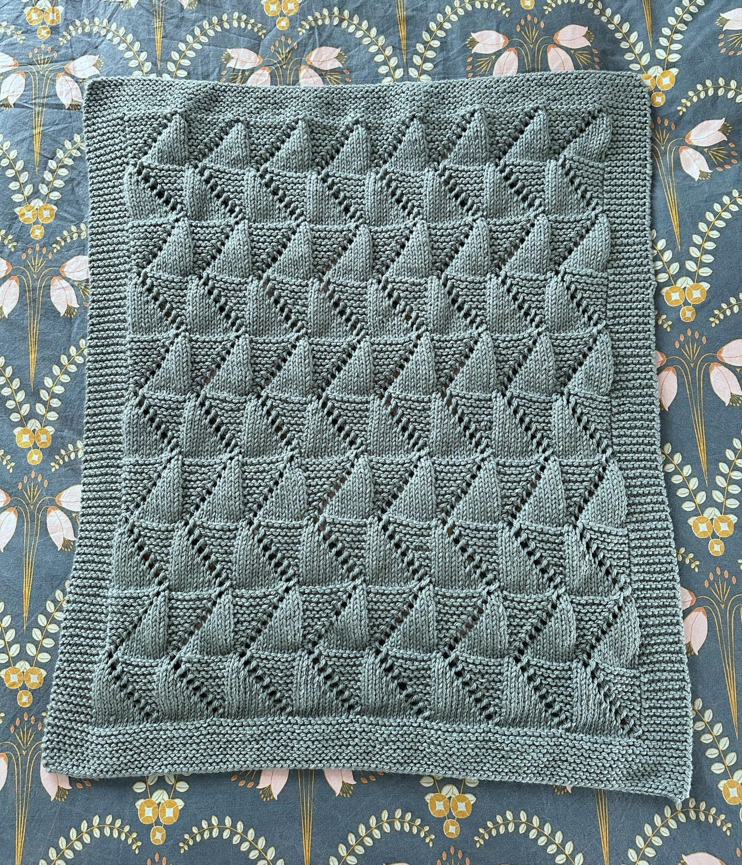 Zig Zag Baby Blanket Knitting Pattern