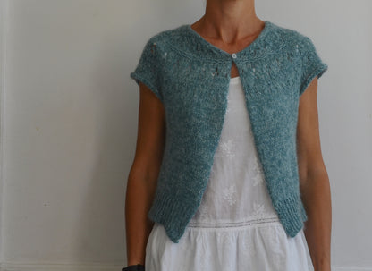 Top-down Round Yoke Pullover Knitting Pattern