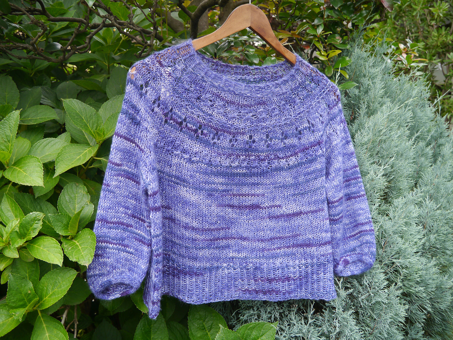 Top-down Round Yoke Pullover Knitting Pattern