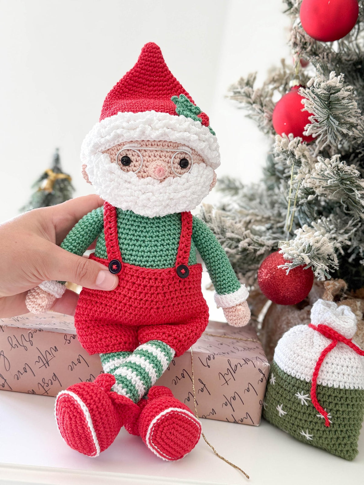 Grandpa & Grandma Dolls Crochet Pattern
