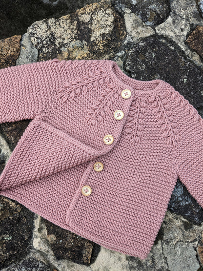 Raunioiset Mini Cardigan Knitting Pattern