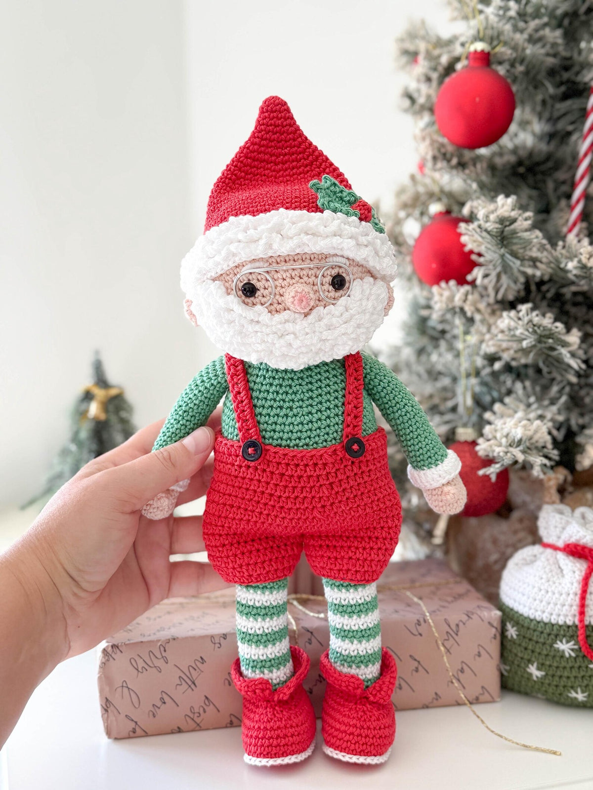 Grandpa & Grandma Dolls Crochet Pattern
