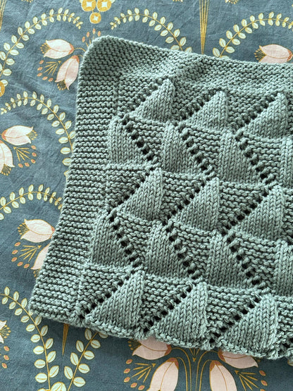 Zig Zag Baby Blanket Knitting Pattern