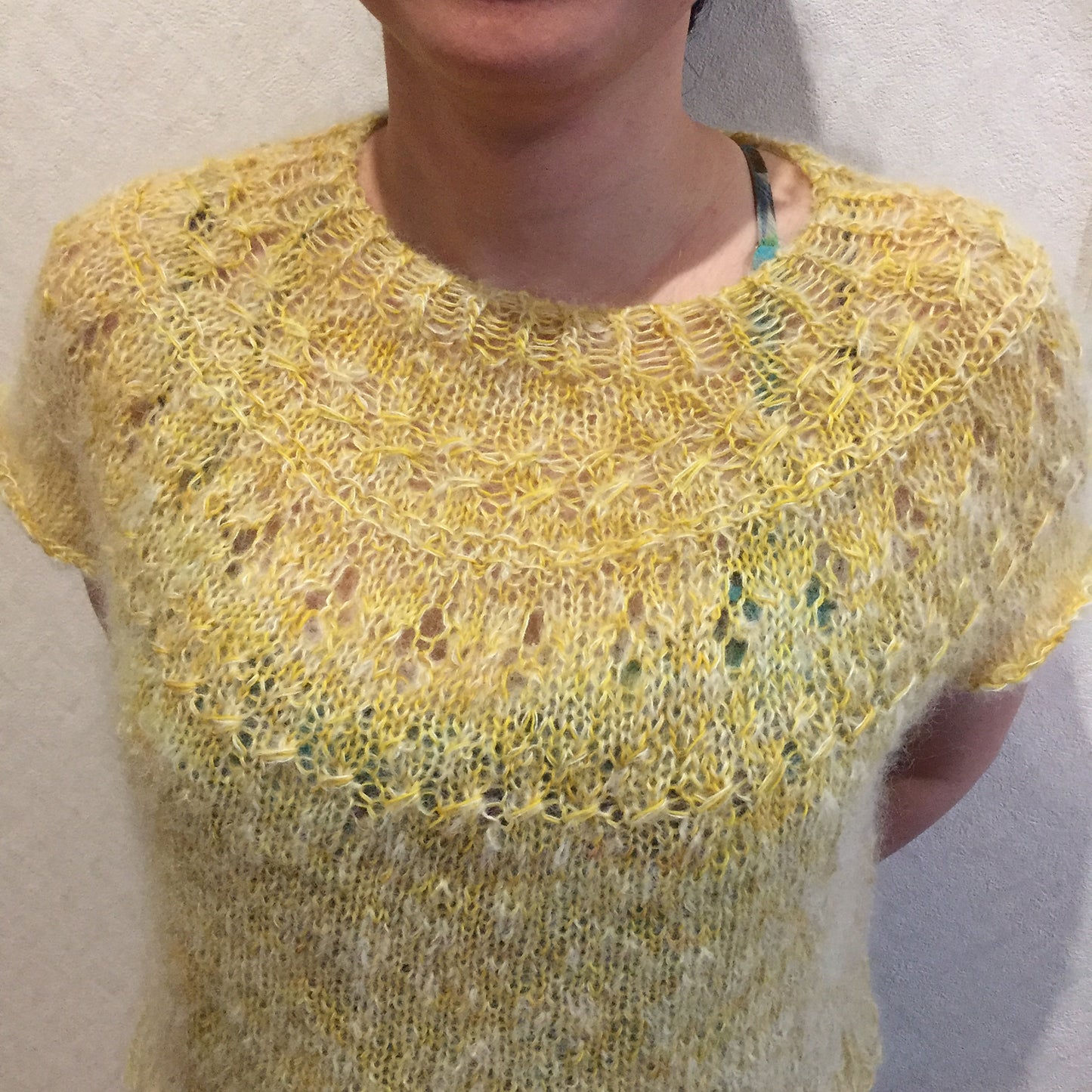 Top-down Round Yoke Pullover Knitting Pattern