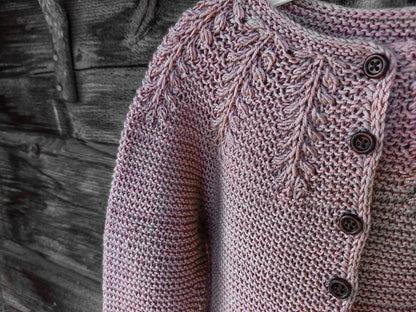 Raunioiset Mini Cardigan Knitting Pattern