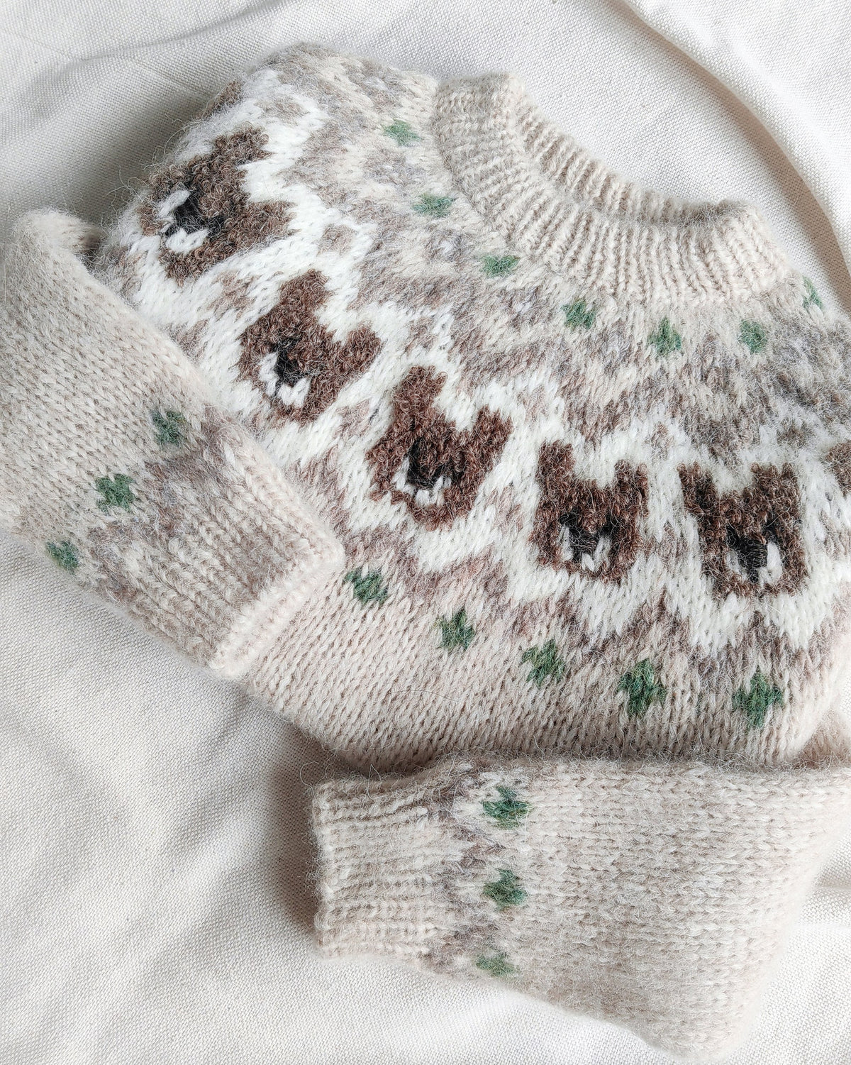 Bear Jumper Knitting Pattern